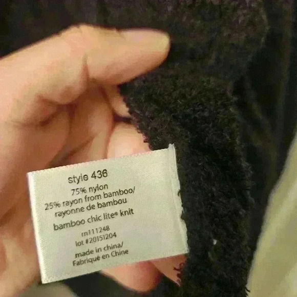 Barefoot Dreams Drape Front Calypso Ombre Wrap - Picture 3 of 9